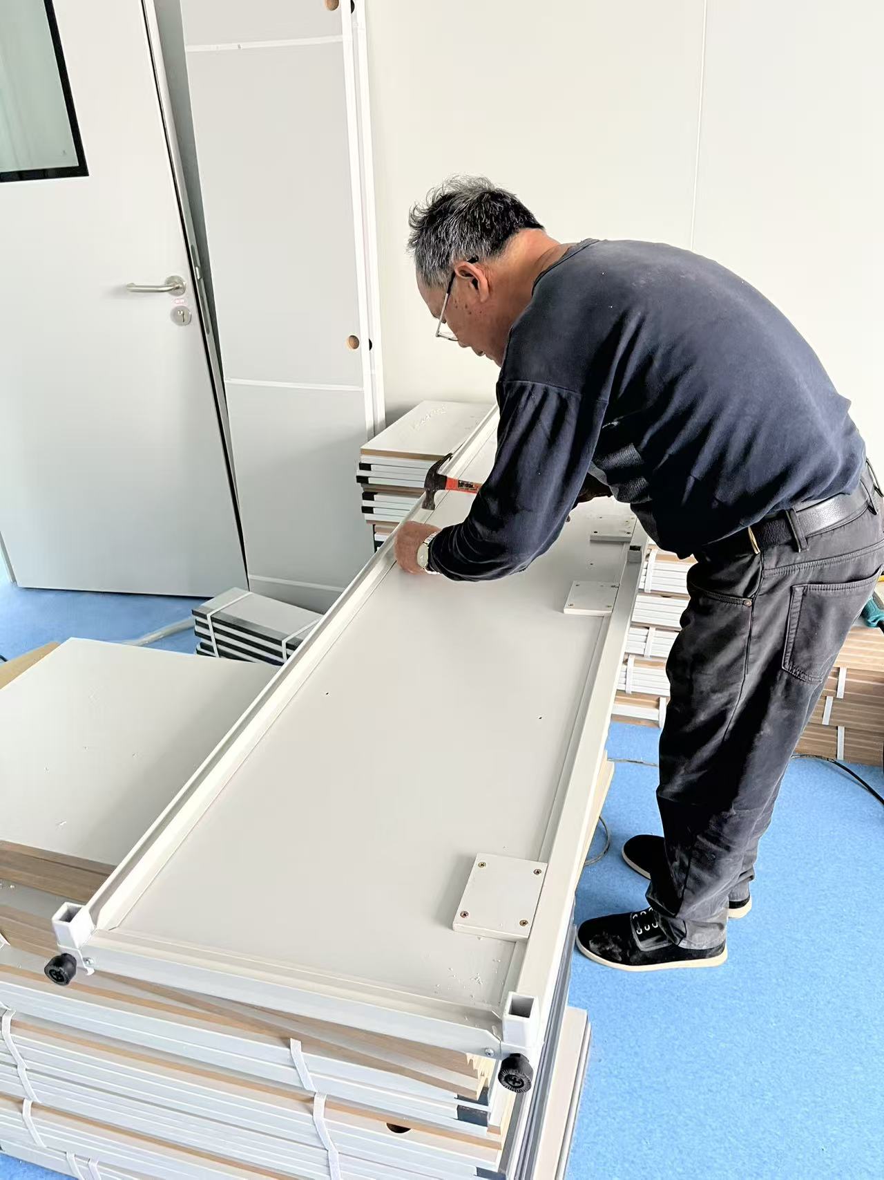 通风柜现在安装